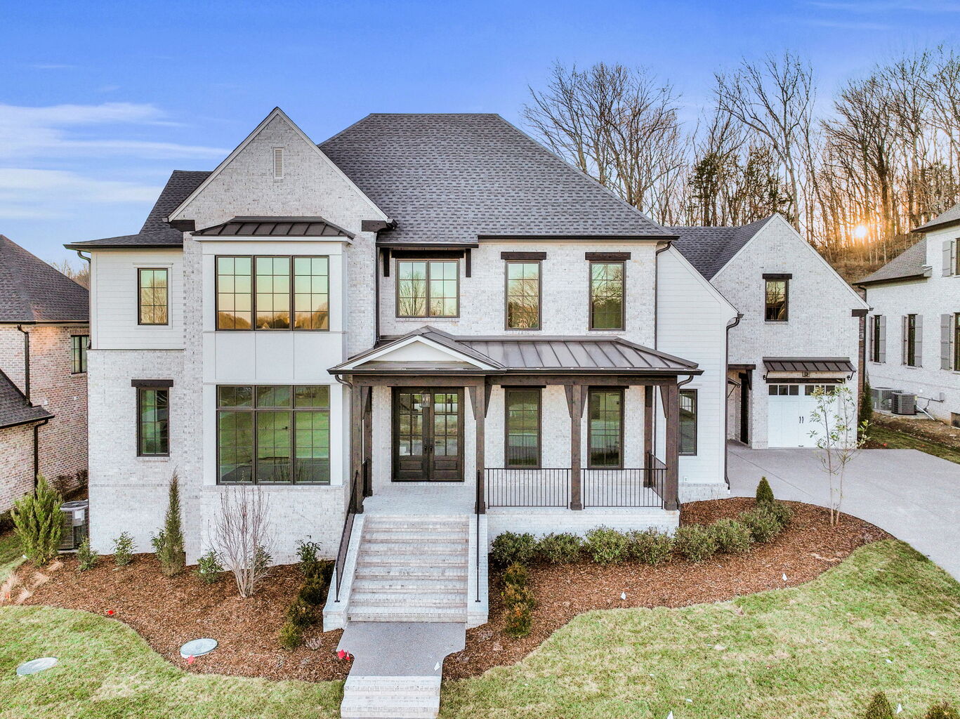 9299 Double Run Court - Grove Living