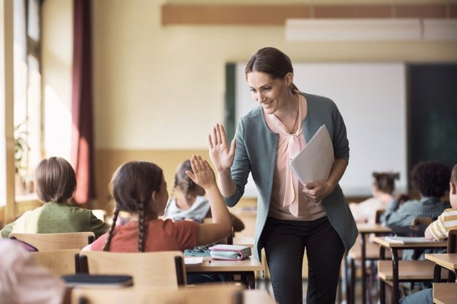 Reg&iacute;strate en Educa Empleo (mayo 2026)