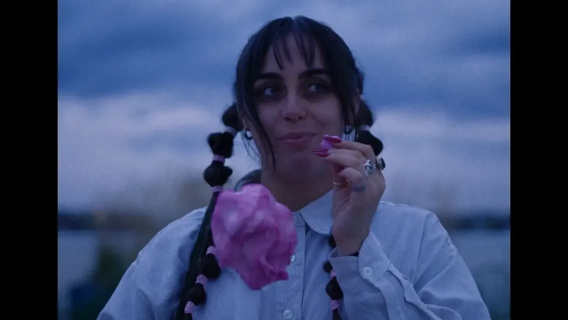 Helena - Vid&eacute;oclip