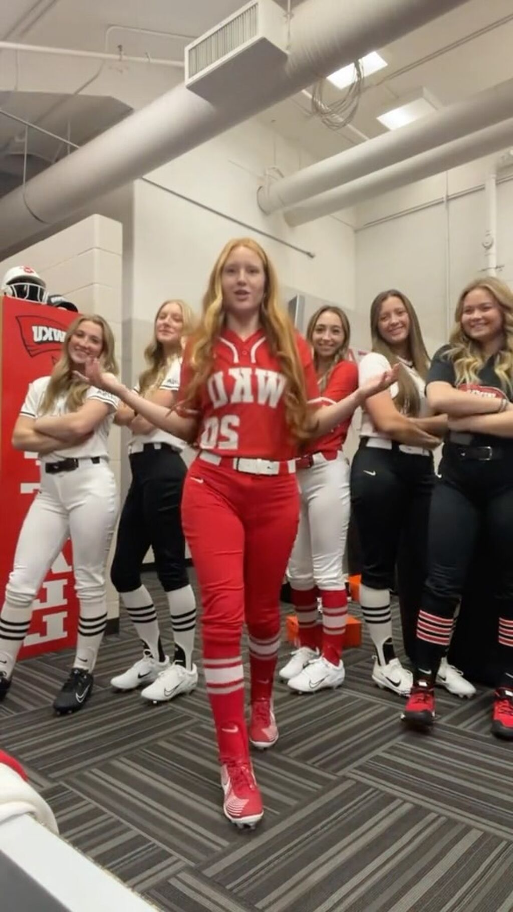 Introducing newest faces of Western Kentucky softball! 🌟