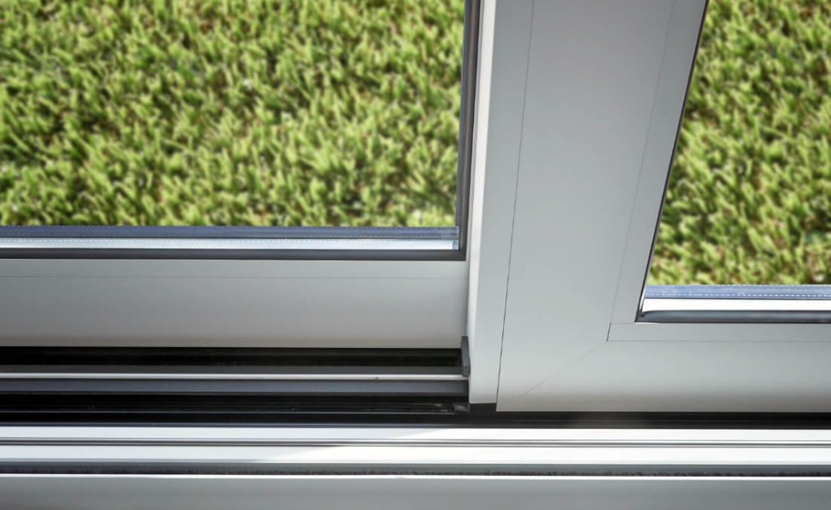 PUERTAS CORREDERAS DE ALUMINIO PARA EXTERIORES