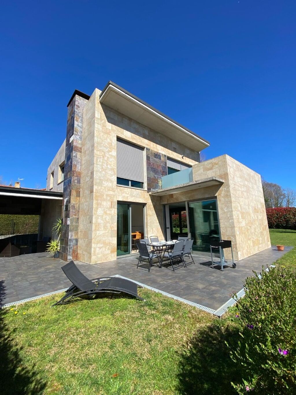 EL CHALET DE LOLA