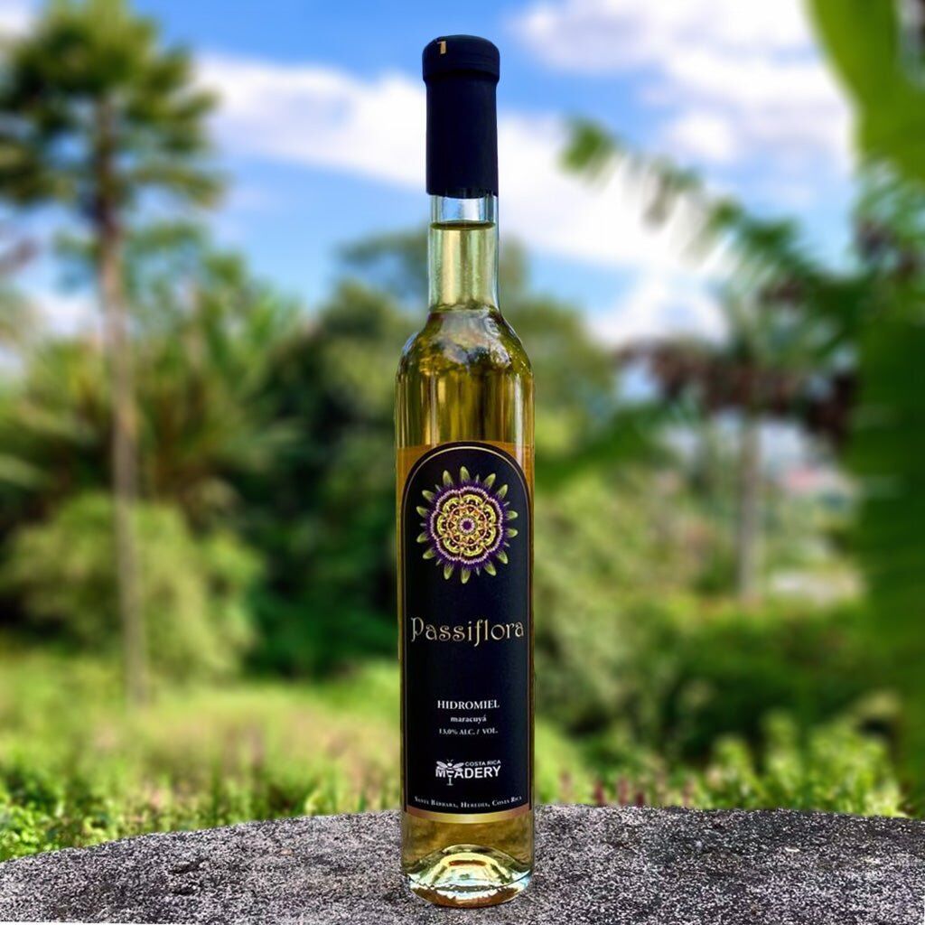 PASSIFLORA - Vino de Miel - Costa Rica Meadery