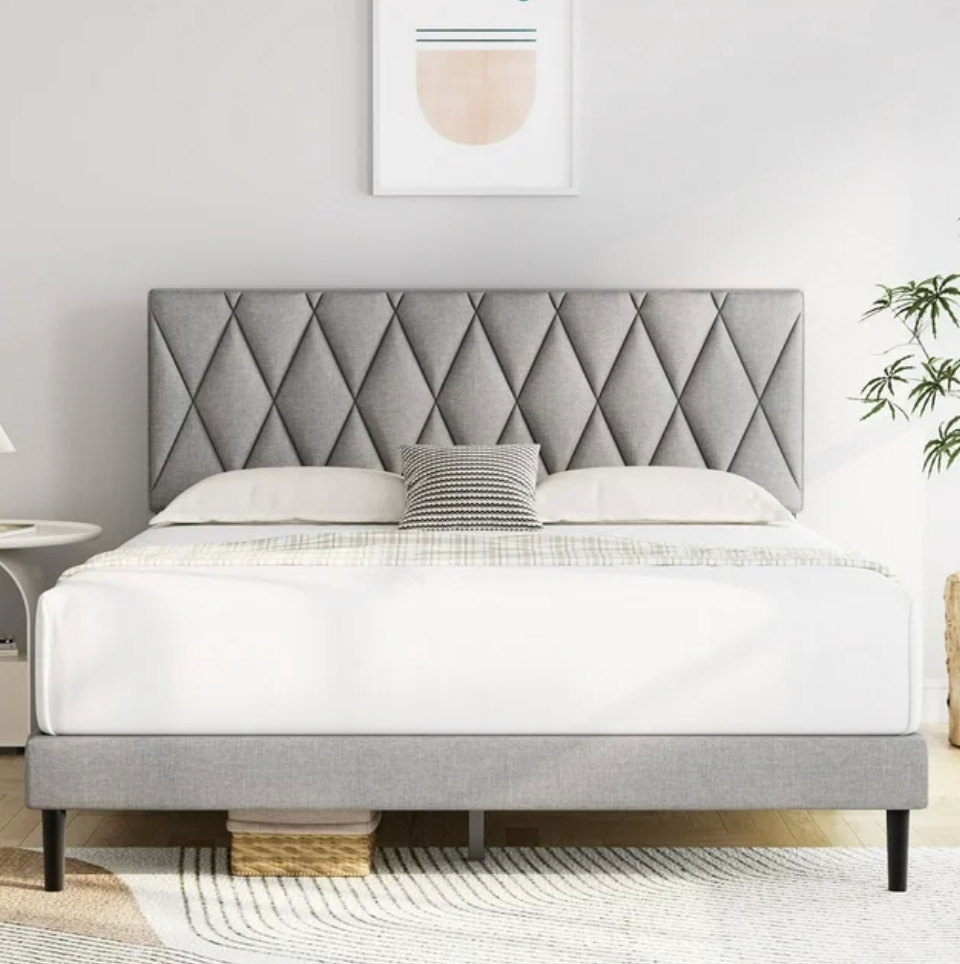 Queen platform bed $118