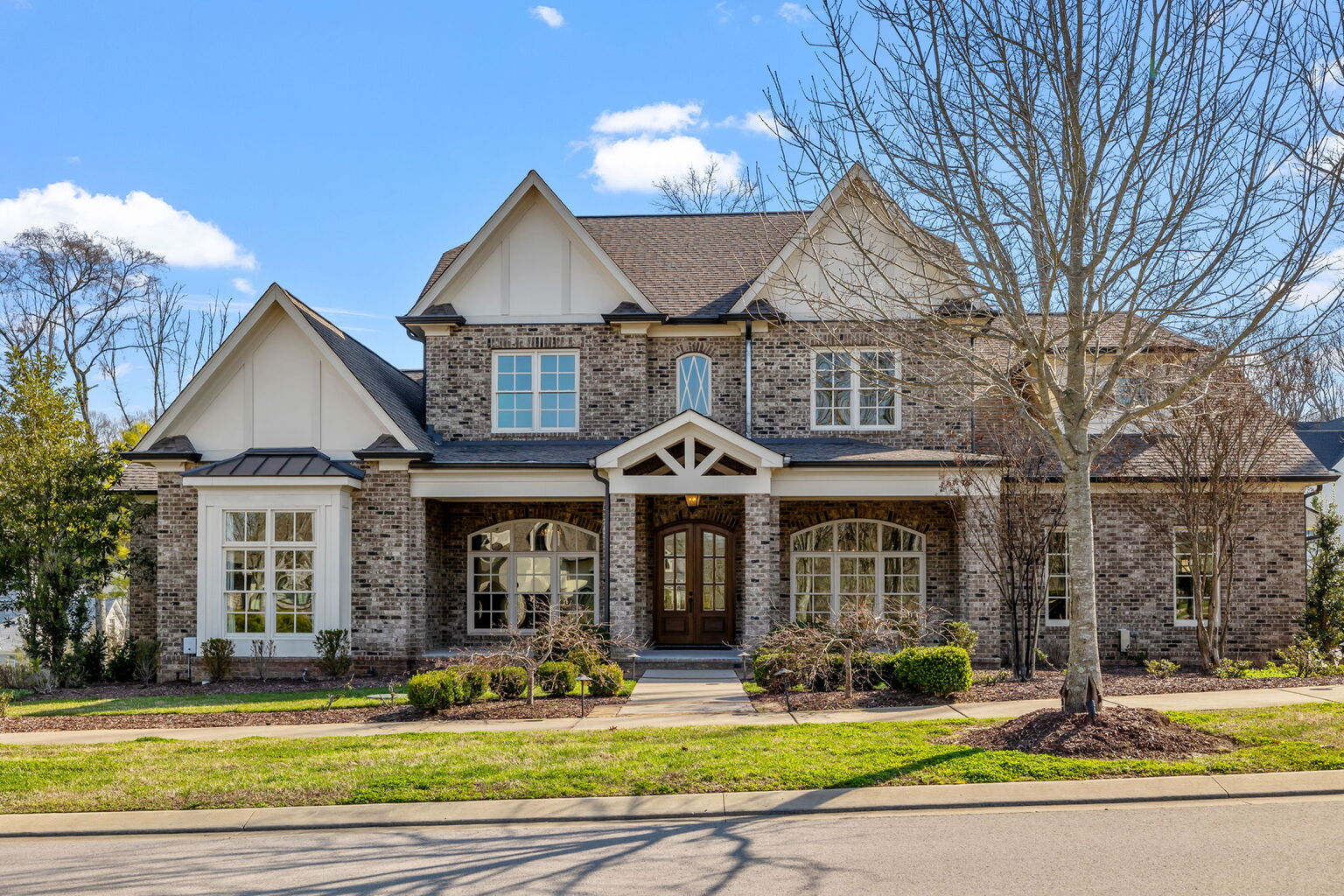 8472 Heirloom Boulevard - Grove Living