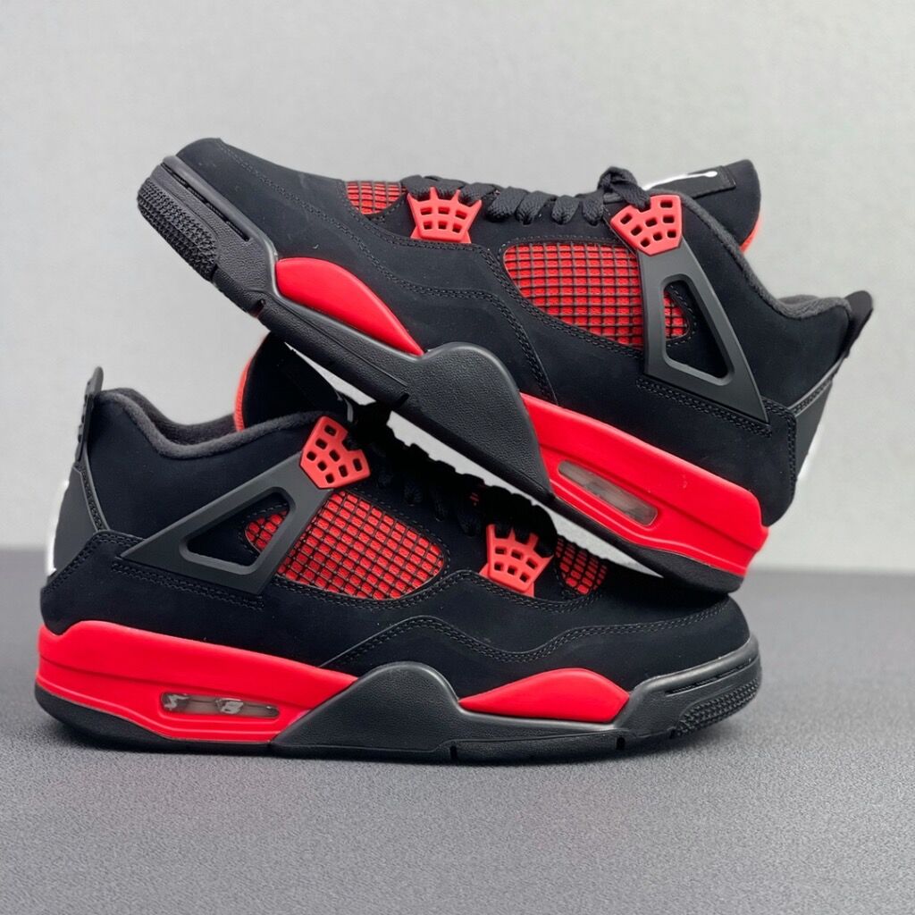 JORDAN 4 NIKE