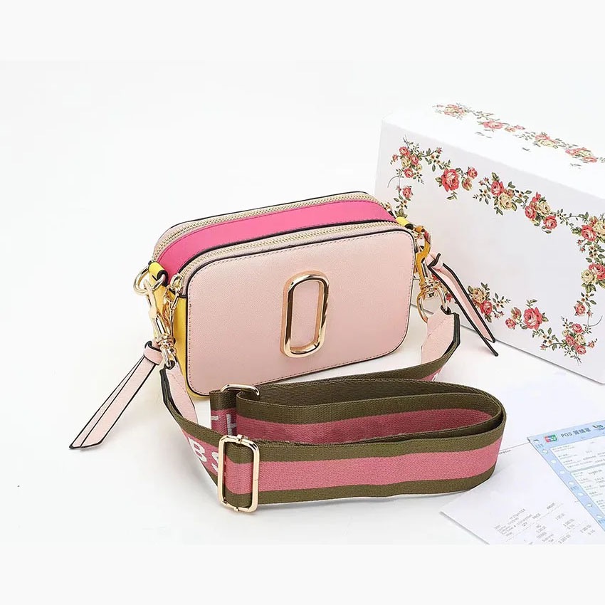 PINK MARC JACOB