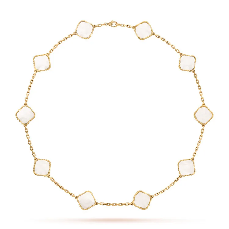 CLOVE NECKLACE