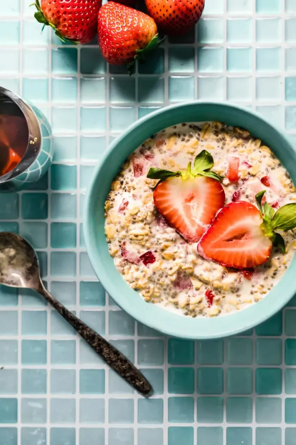 Strawberry Overnight Oats with Chia Seeds