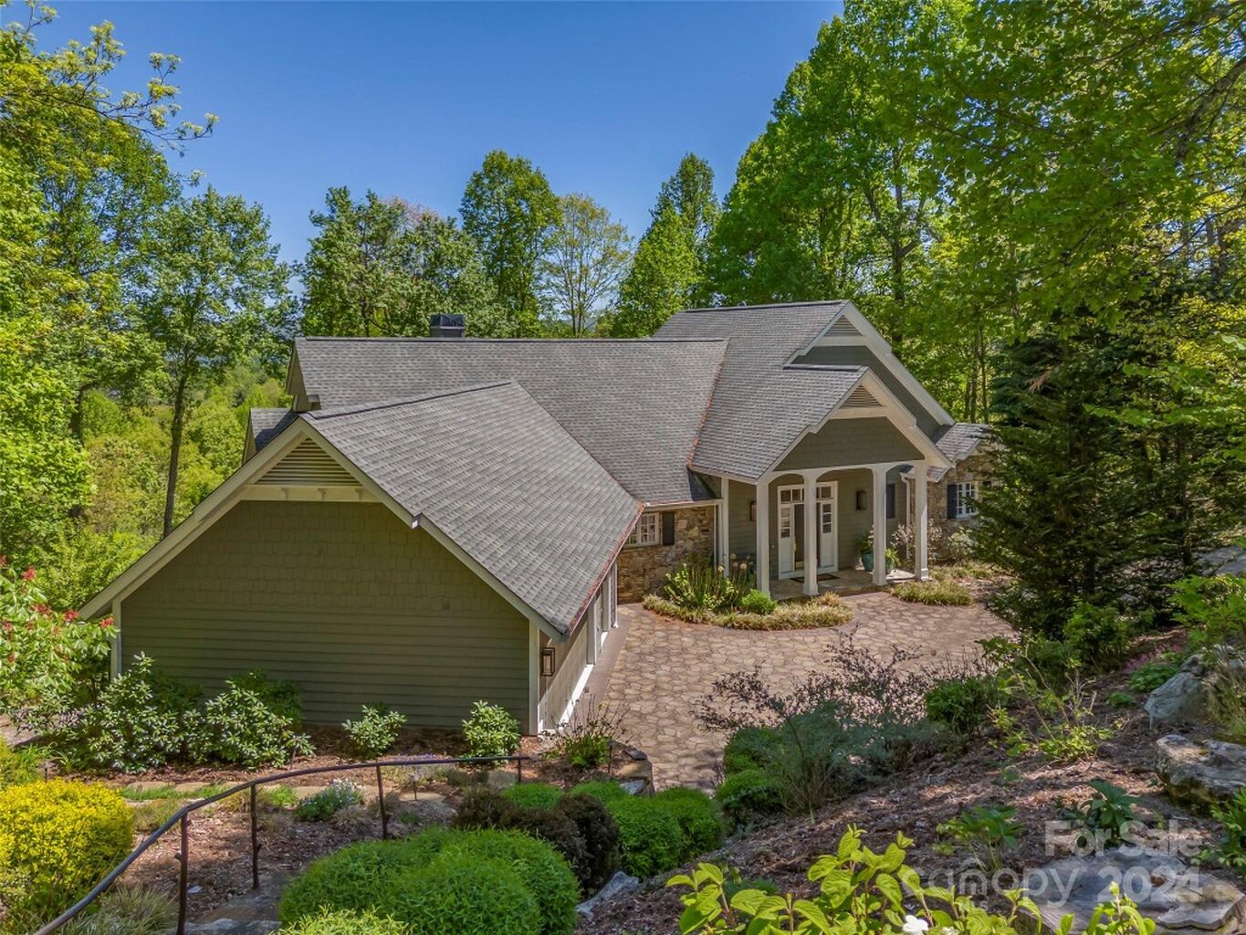 547 Hagen Drive