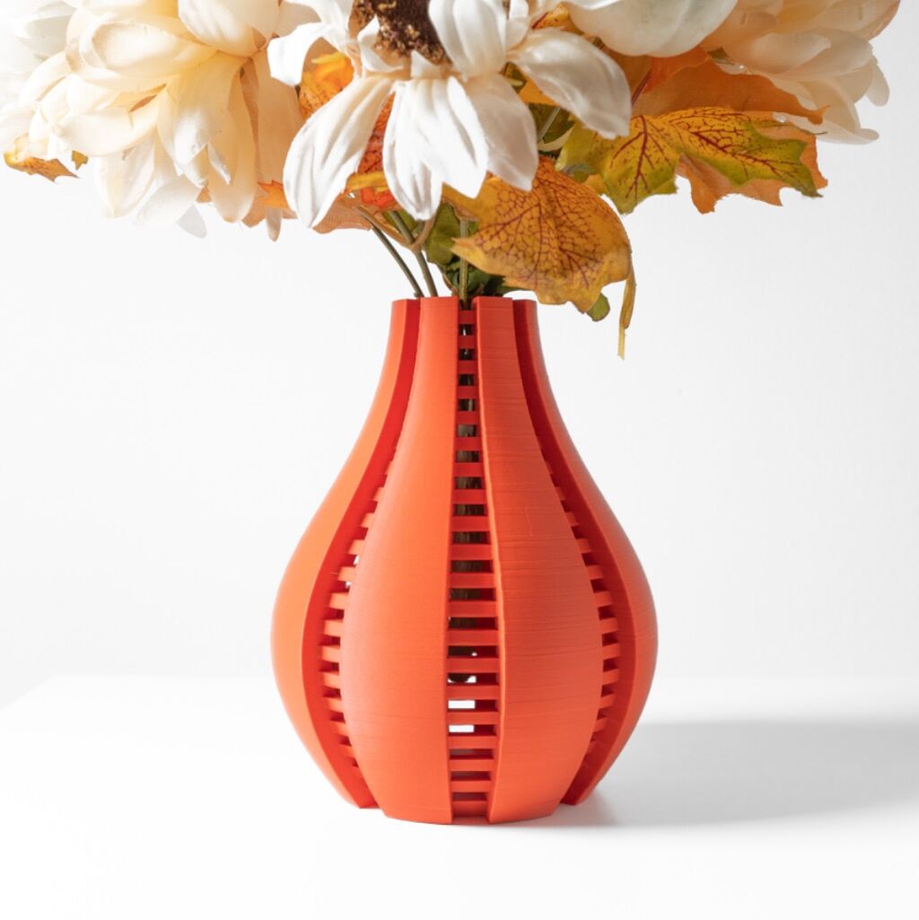 The Arik Vase