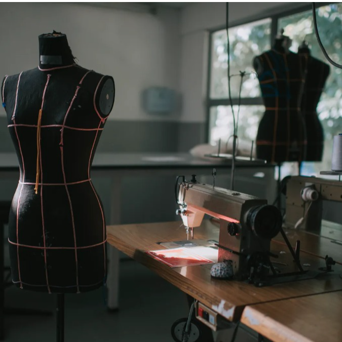 vogue names FIT best fashion school