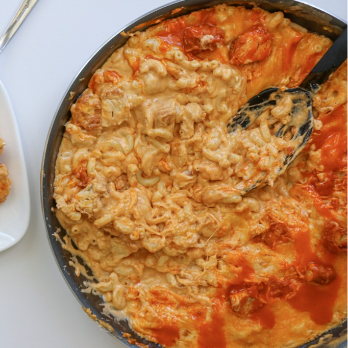 Crispy Buffalo Chicken Mac n' Cheese
