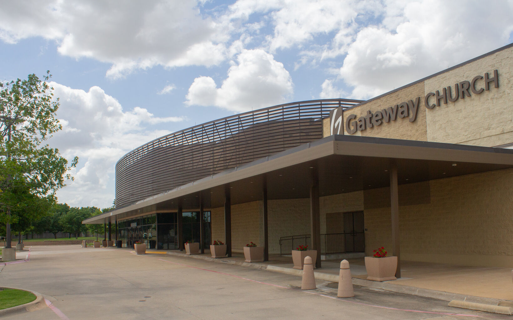 Gateway Church congregants, former staff react to Robert Morris sexual abuse allegations | Fort Worth Report