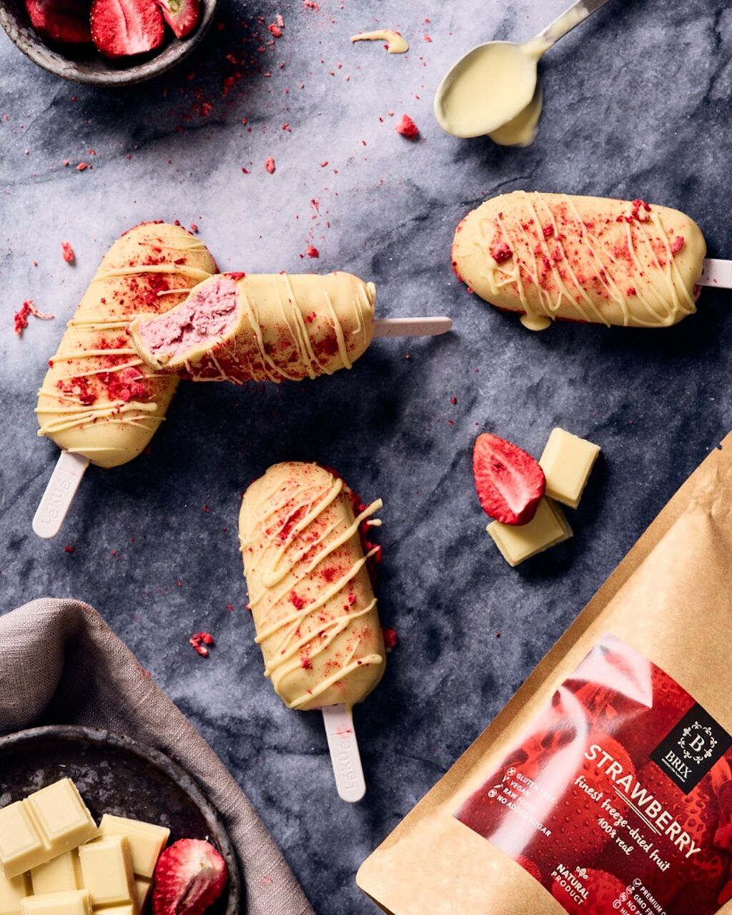 Jahodov&eacute; magnum nanuky