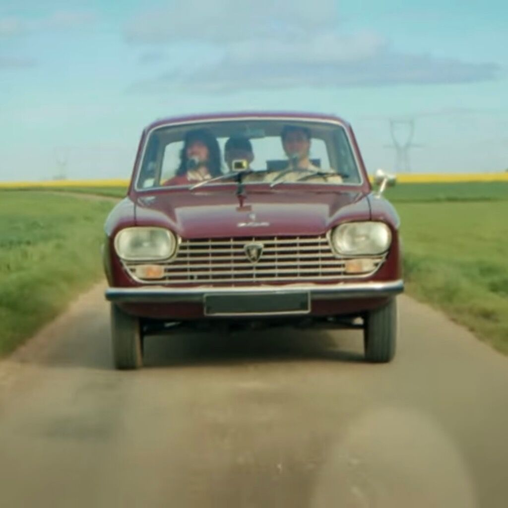 live session in an old car 
