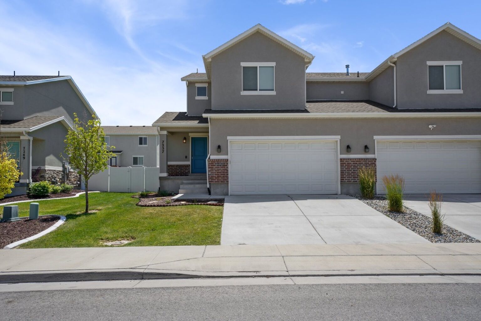 MAGNA HOME FOR SALE!