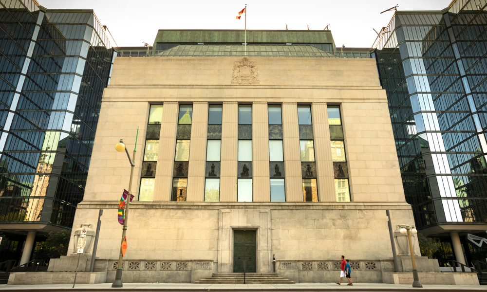 Struggling Canadians says rate cuts are desperately needed