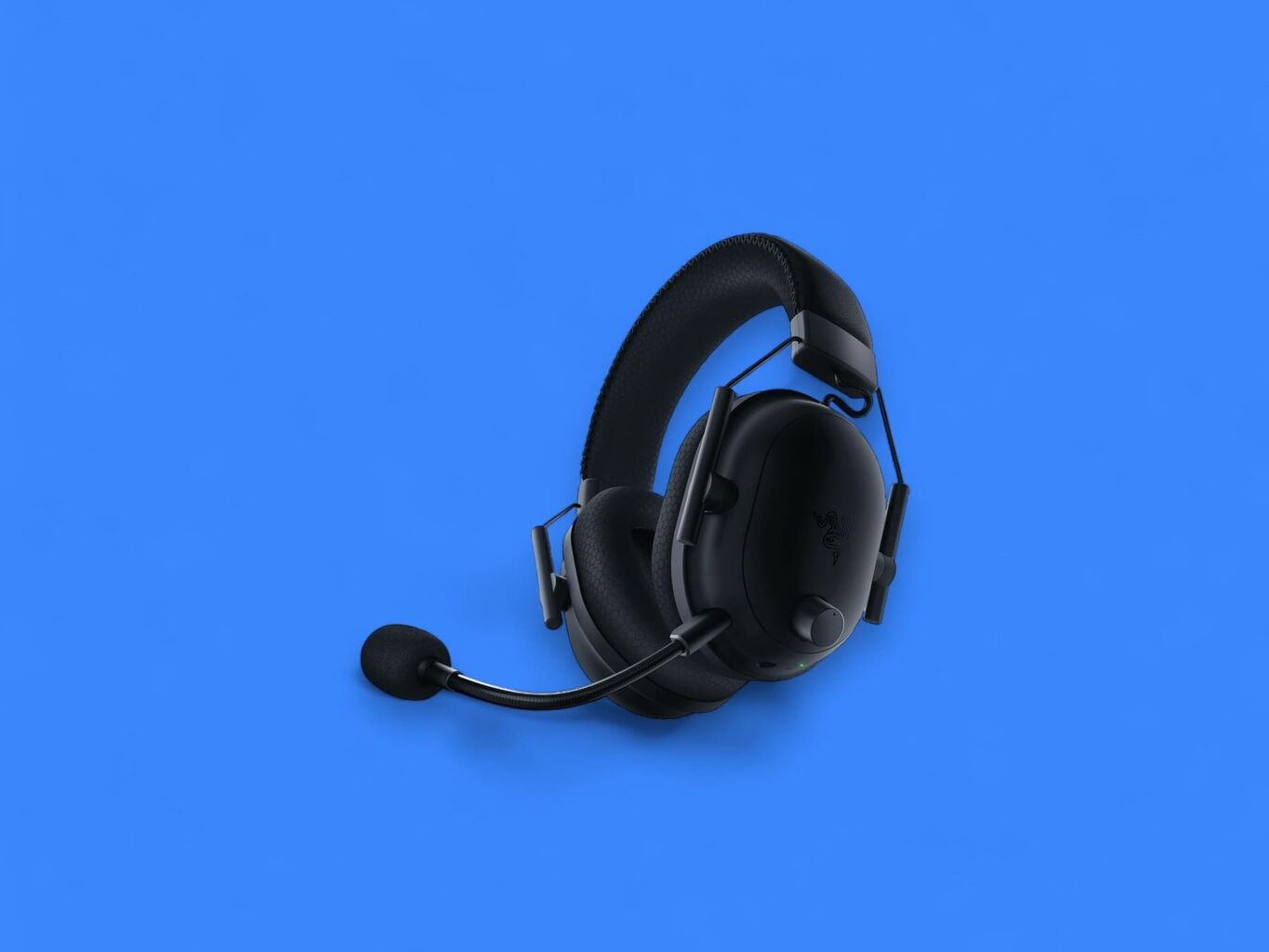 Ultimate Gaming Experience: Hands-On with Razer's BlackShark V2 Pro Wireless Headset