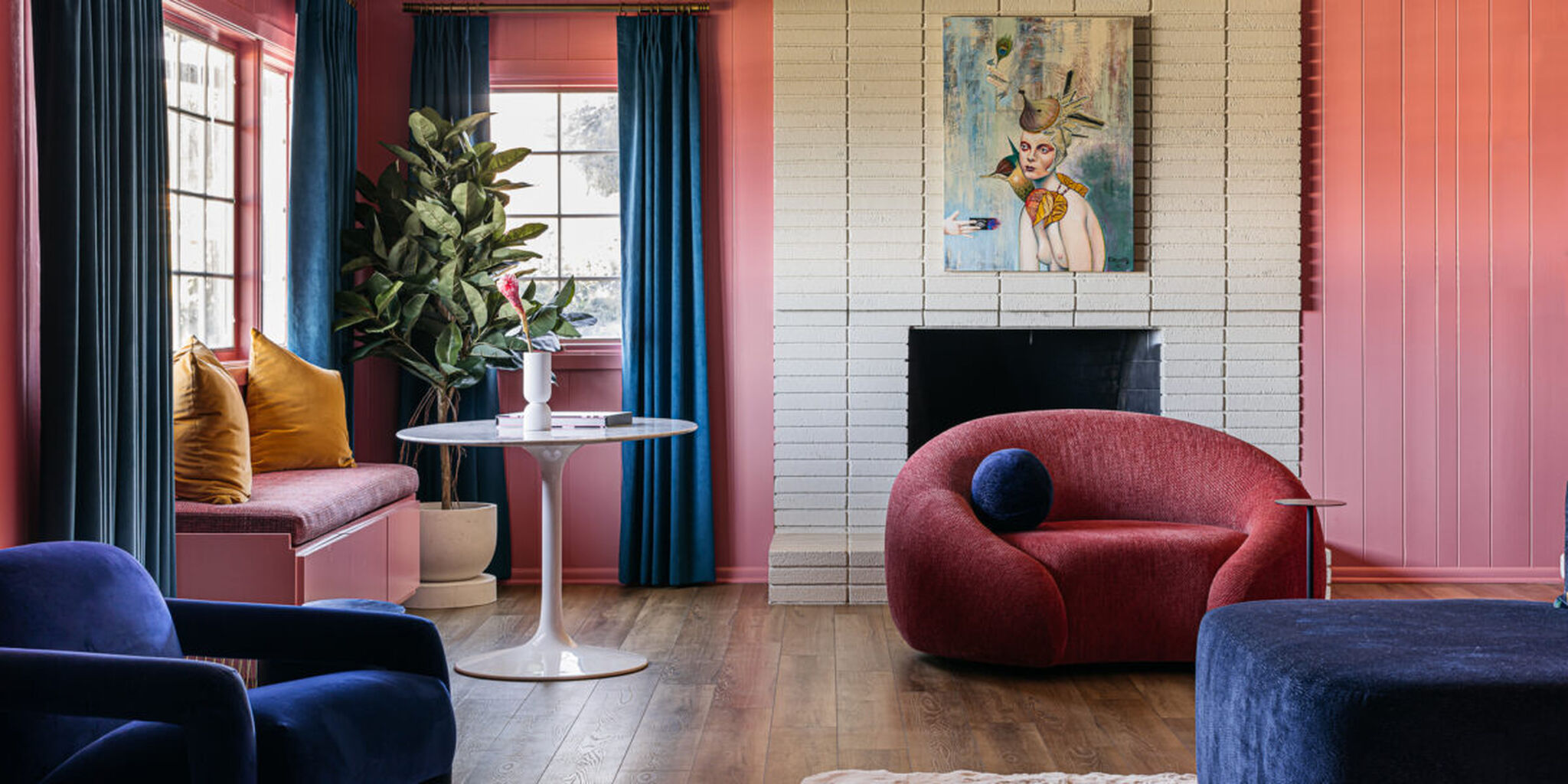 [ SUNSET ] This Vintage-Inspired and Glam Pink Home Is Even Better Than the Barbie Dreamhouse