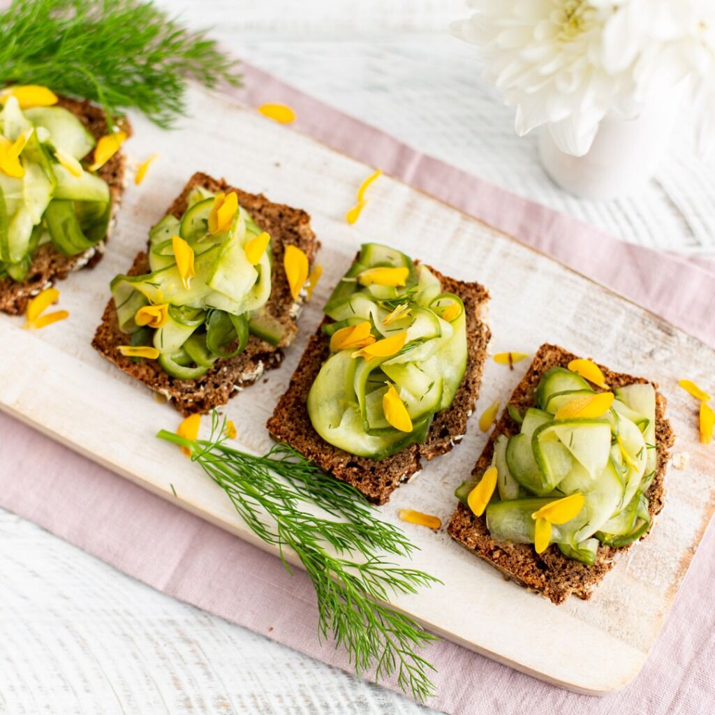 Guinness Treacle Bread with Pickled Cucumber