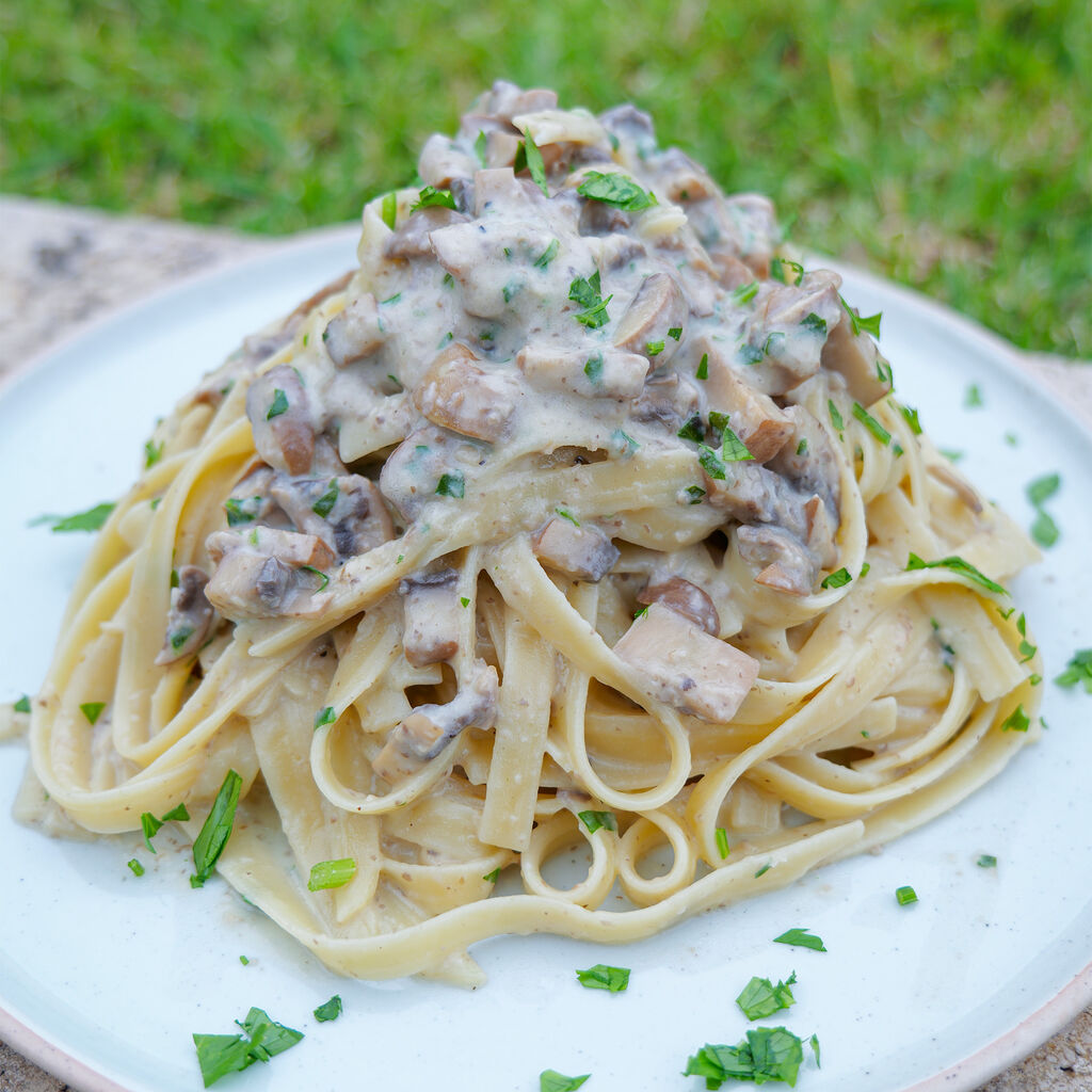 15-minute Creamy Mushroom Pasta