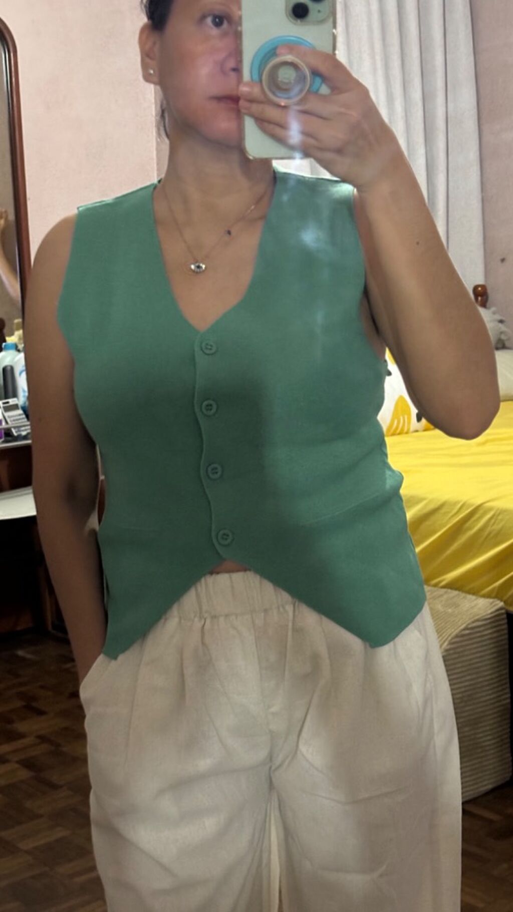 V-neck knitted vest top
