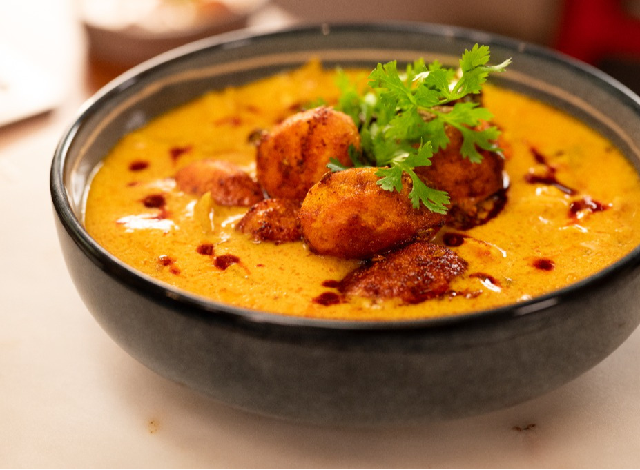 Aloo Pyaz ki Kadhi