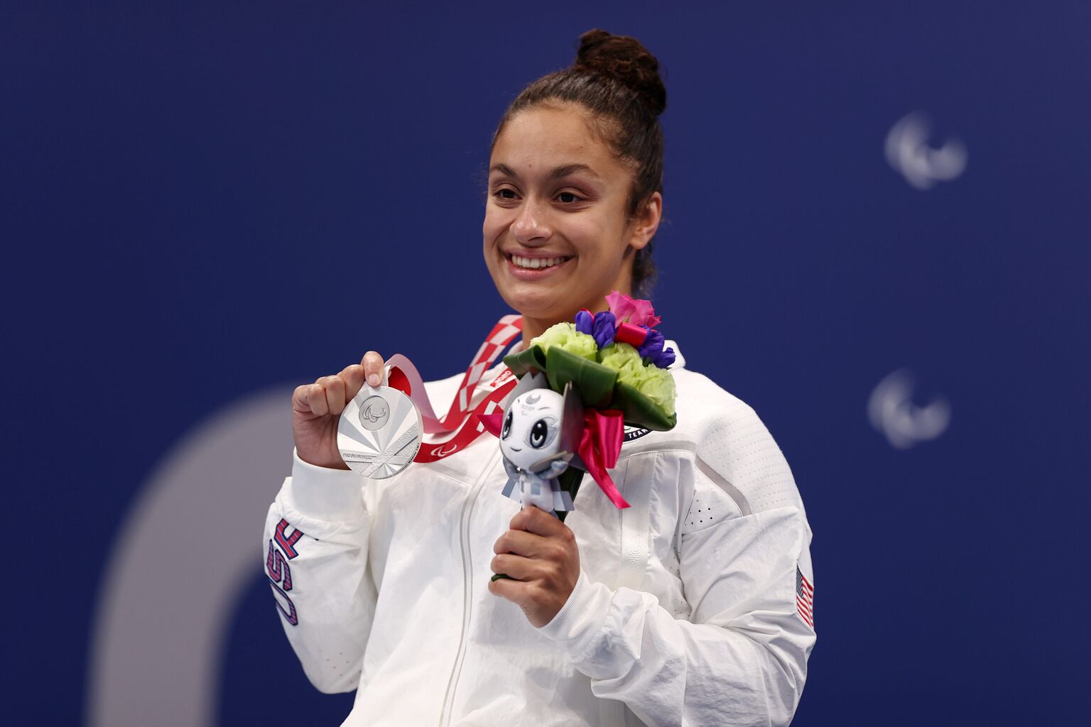 Silver medal winning Glen Ellyn swimmer heading back to Paralympics next month