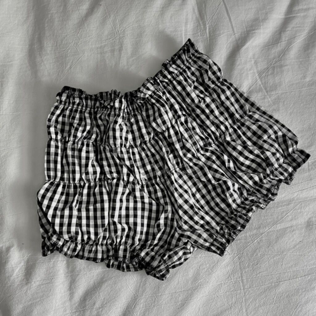 Black and White Bloomers