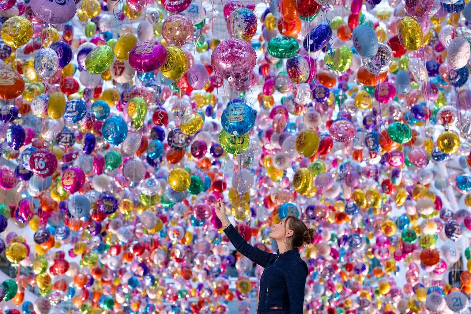 CALM&rsquo;S STUNNING INSTALLATION FEATURES 6,929 BIRTHDAY BALLOONS FOR THOSE LOST TO SUICIDE
