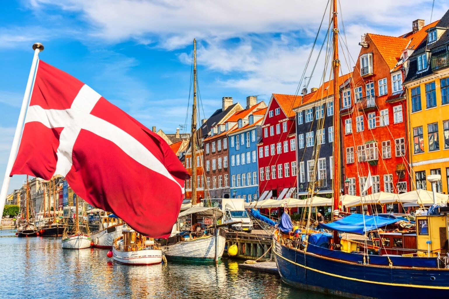 Uncover Copenhagen's Charm: Explore Iconic Landmarks