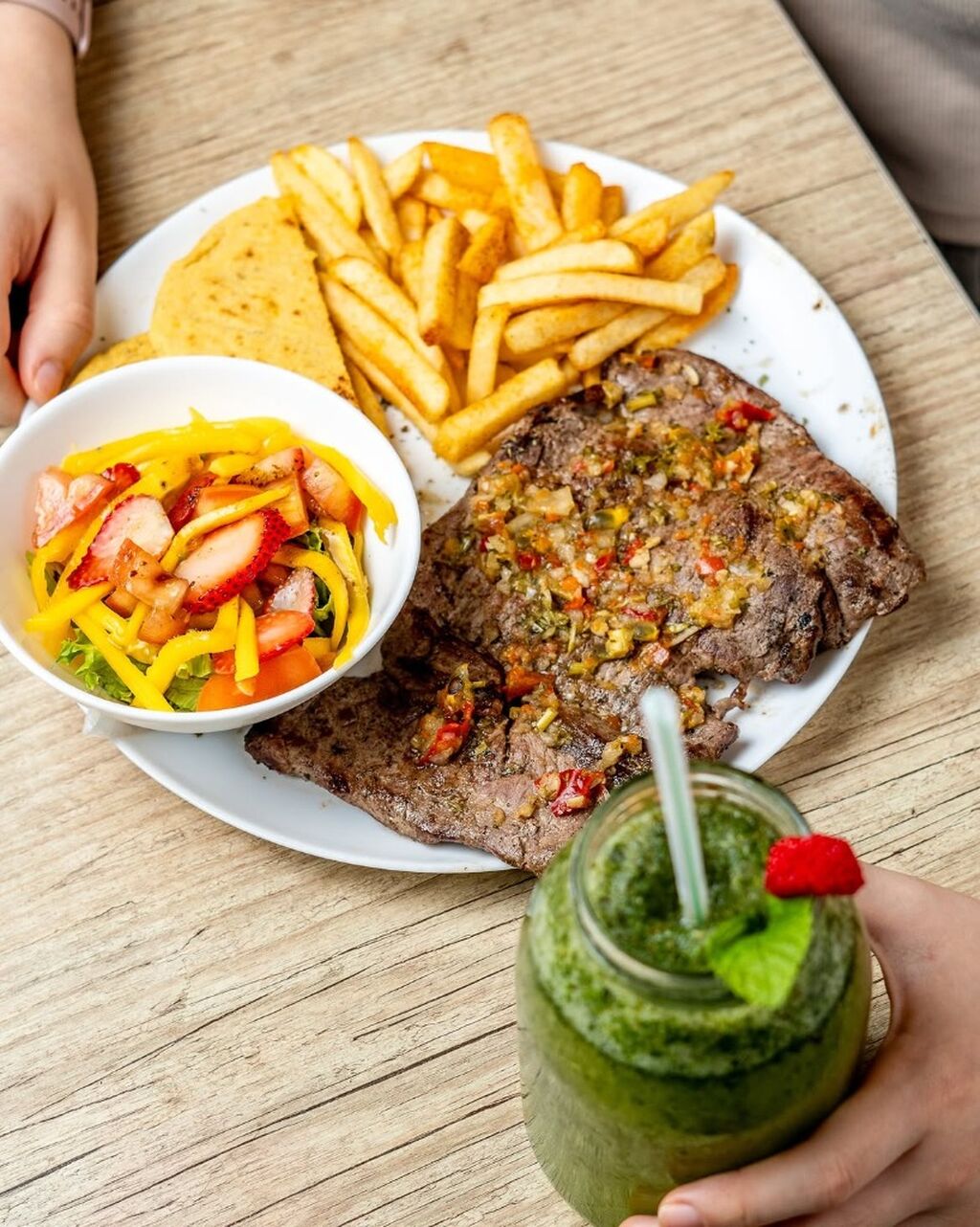 Men&uacute; 🍔🌭🥩