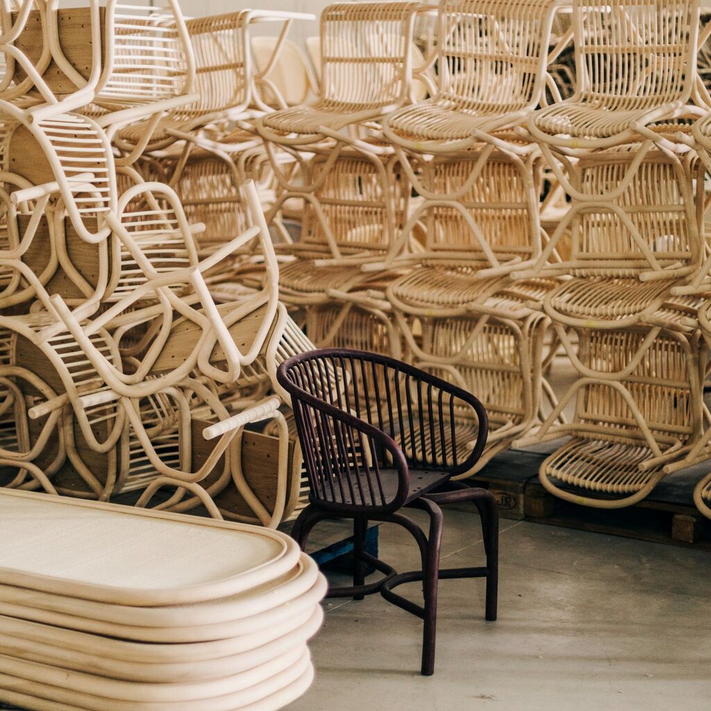 Rattan chairs are conquering the world of contract