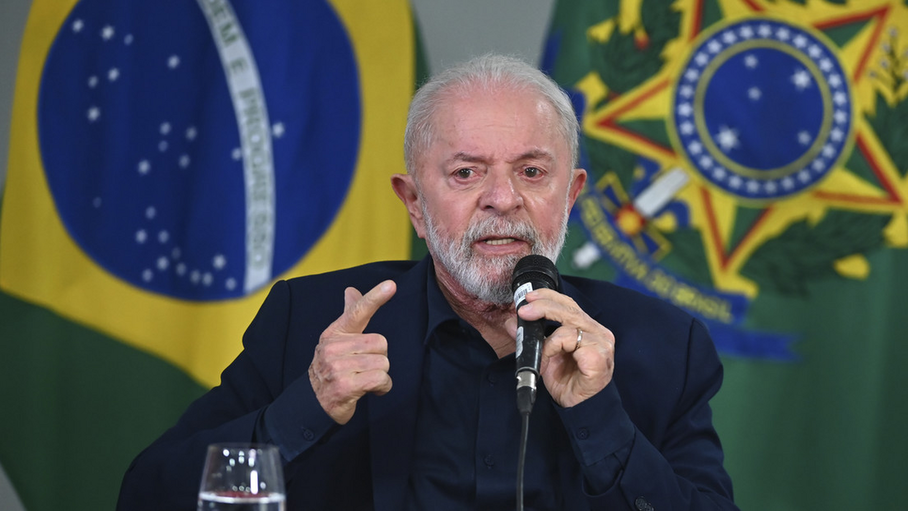 Gobierno de Lula estudia crear un impuesto m&iacute;nimo para millonarios en Brasil