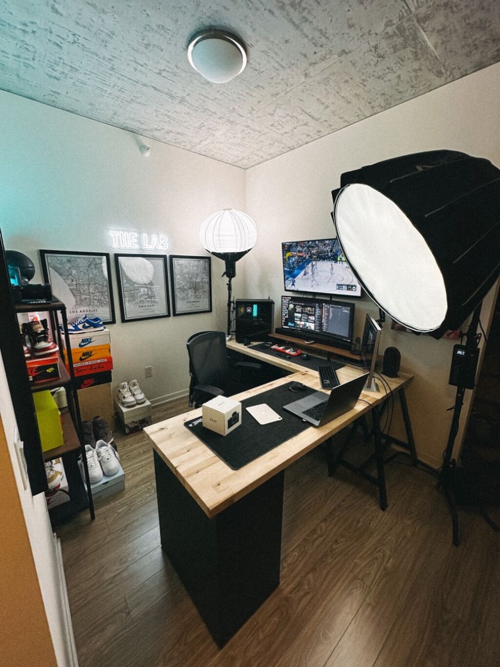 Amazon Store Front - Camera/Tech/Home Office gear