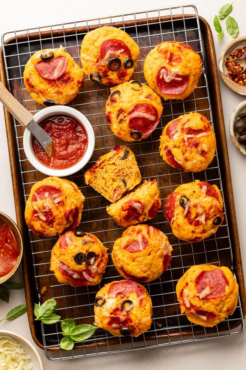 Pepperoni Pizza Muffins