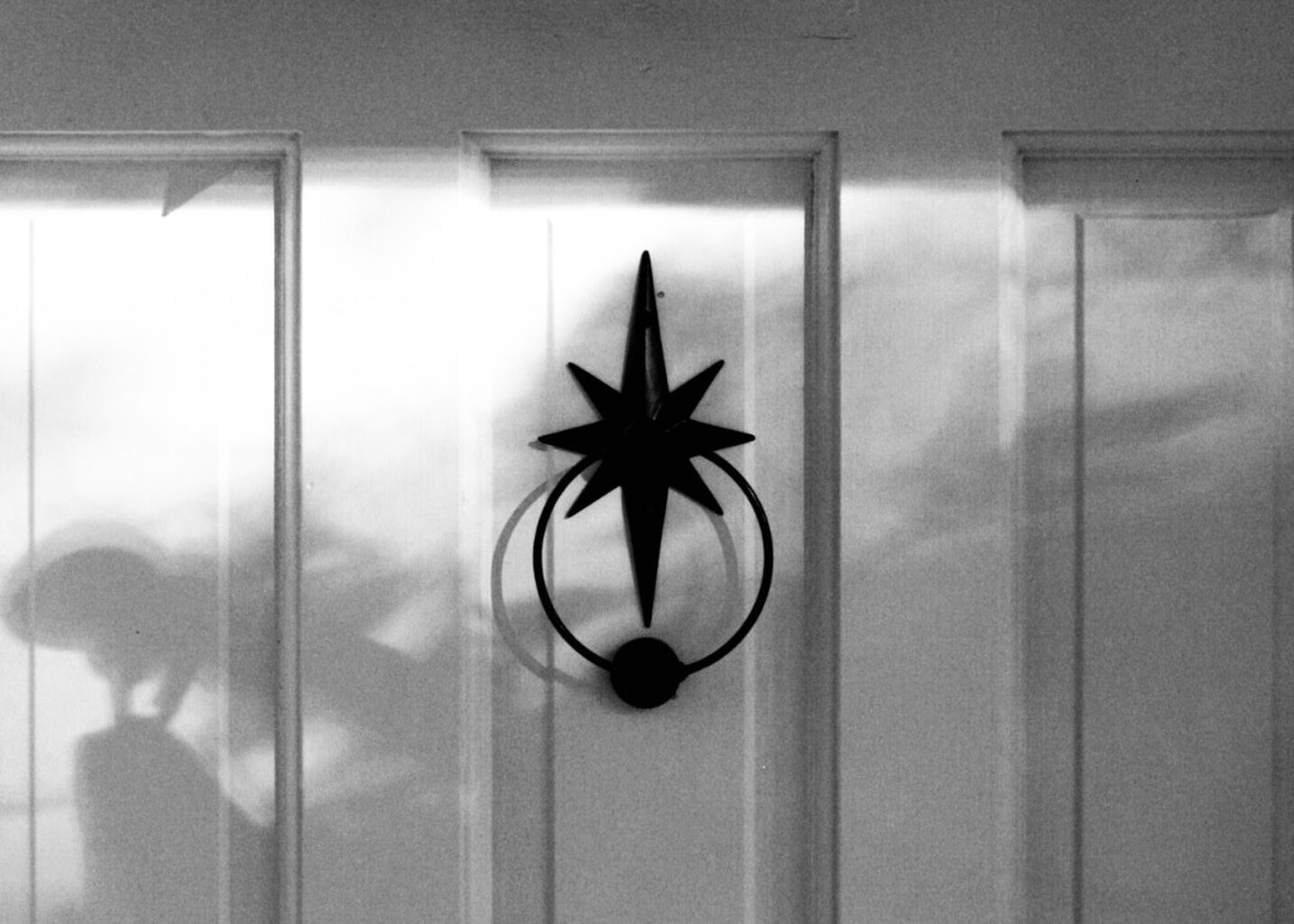 &lsquo;Biblical Hospitality,&rsquo; the American Dream, and the Desire for a Home [Common Good Magazine]