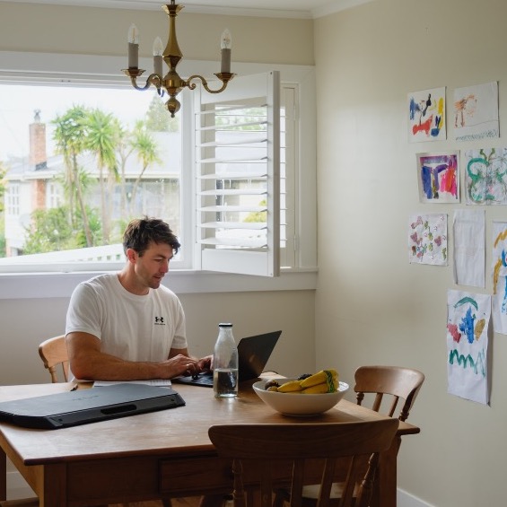 Art Green: How Kiwi Live
