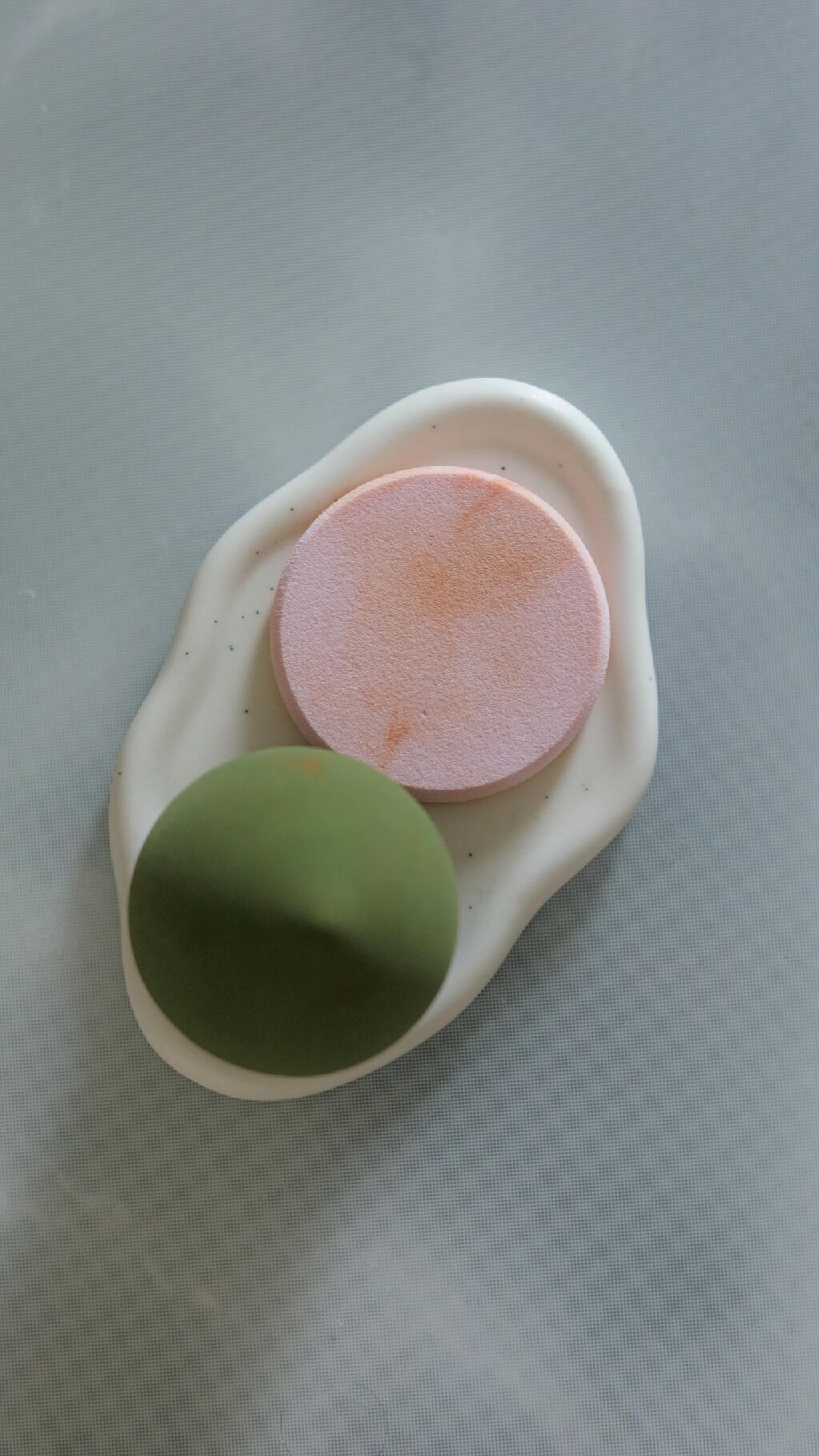 Xcluzive cosmetic sponges