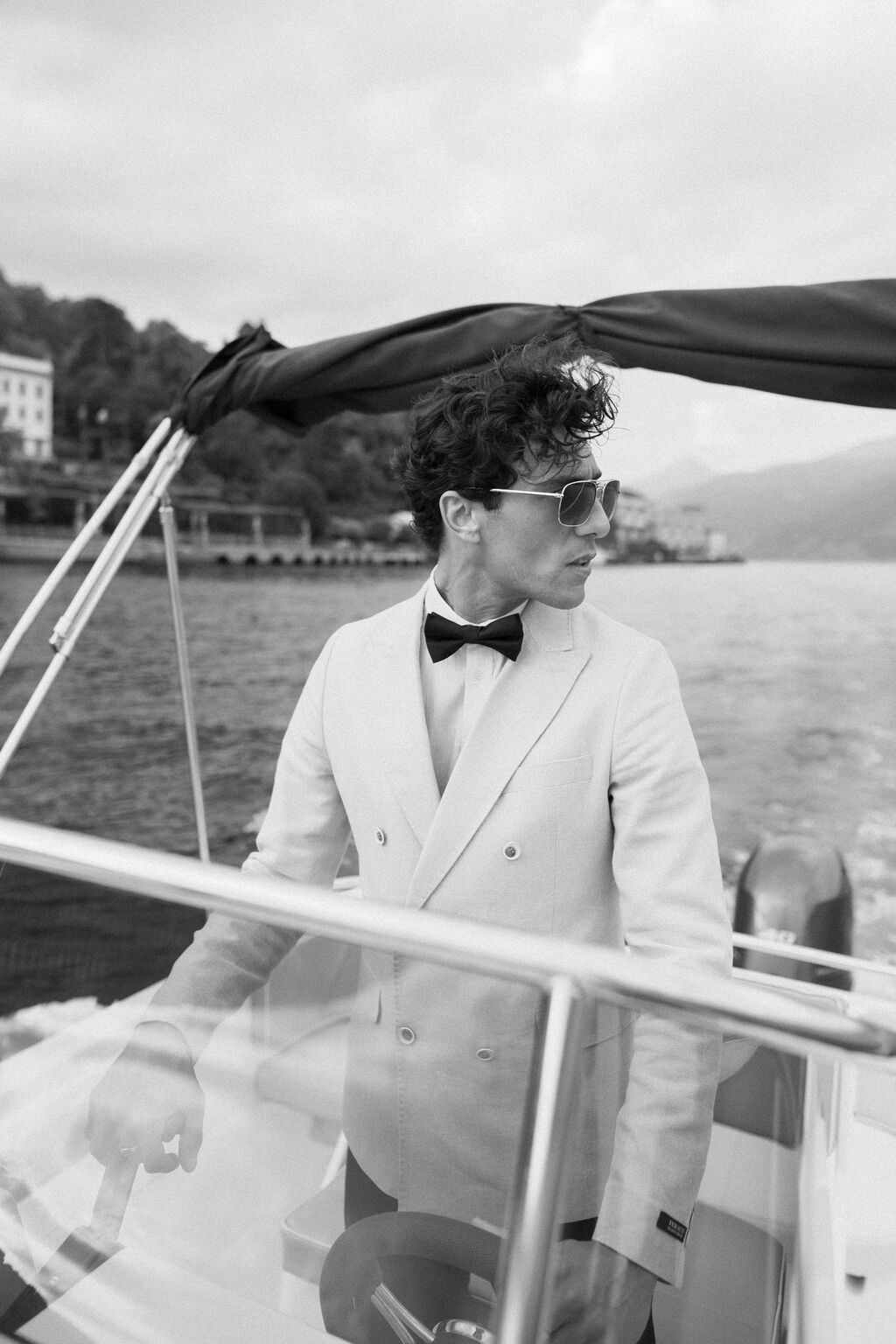 Cool suits for the groom and groomsmen at a destination wedding &mdash; La Lista