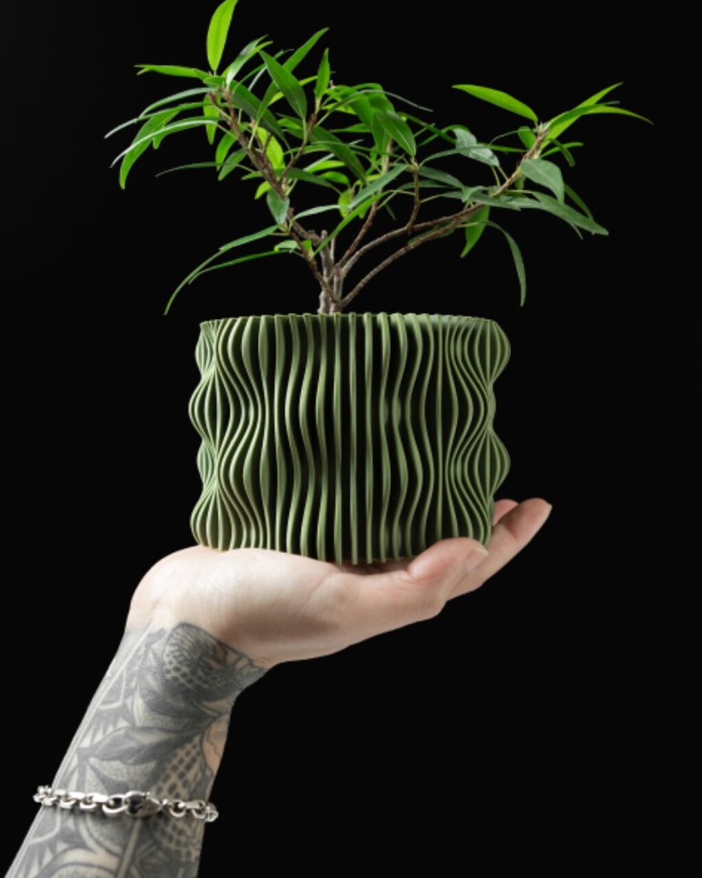 Muxel Planter Pot