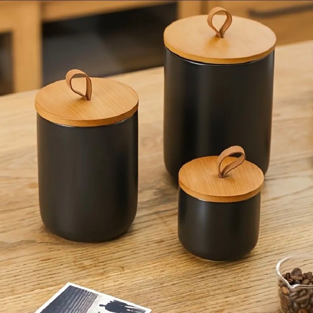 Ceramic canisters