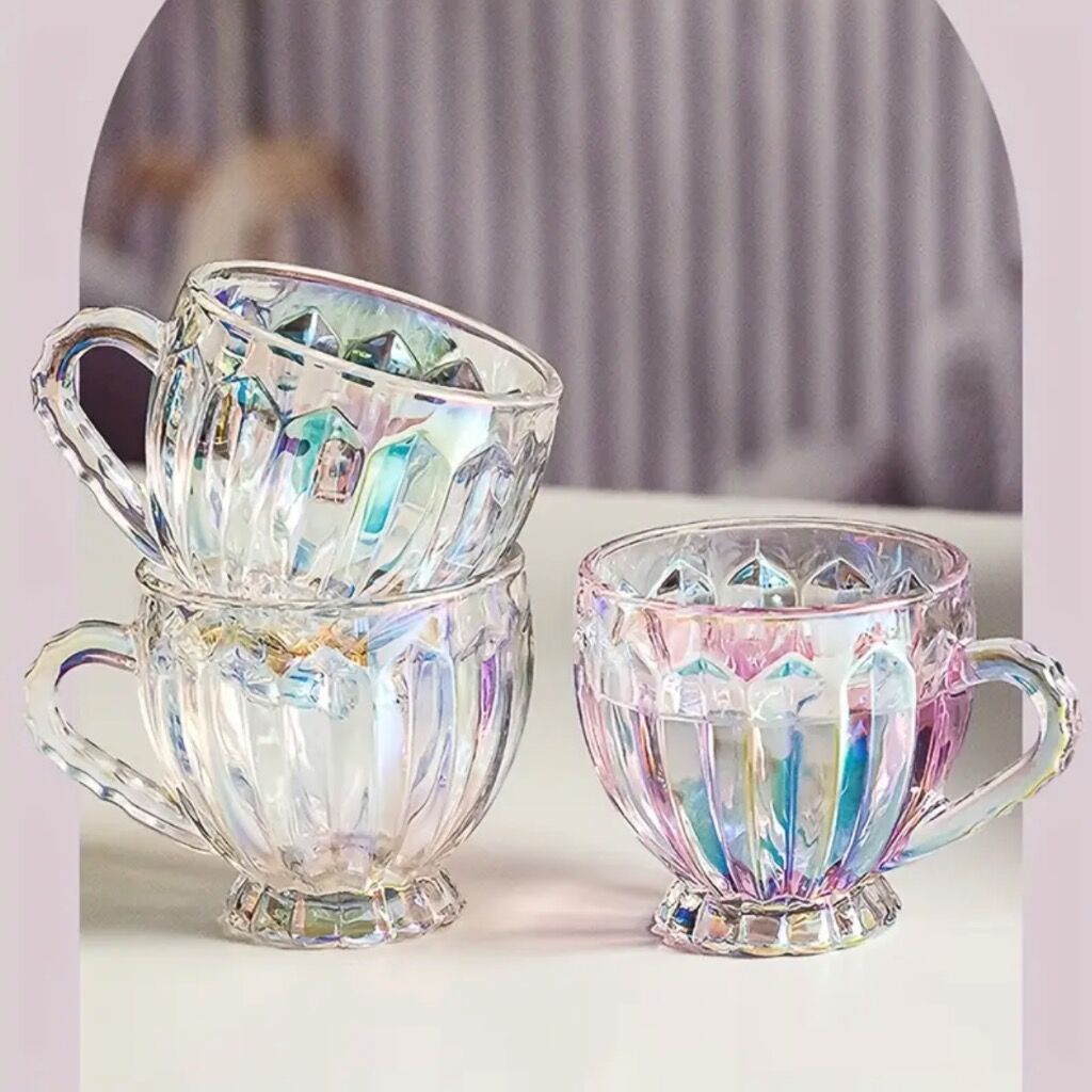 Holographic vintage 6 ounce cup