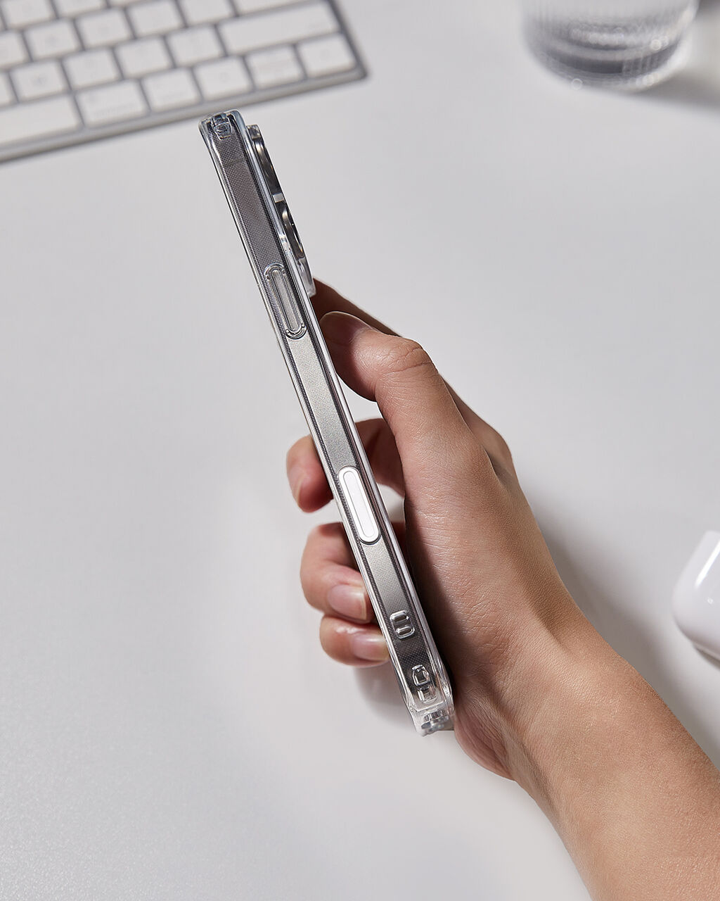 iPhone16 case with camera control