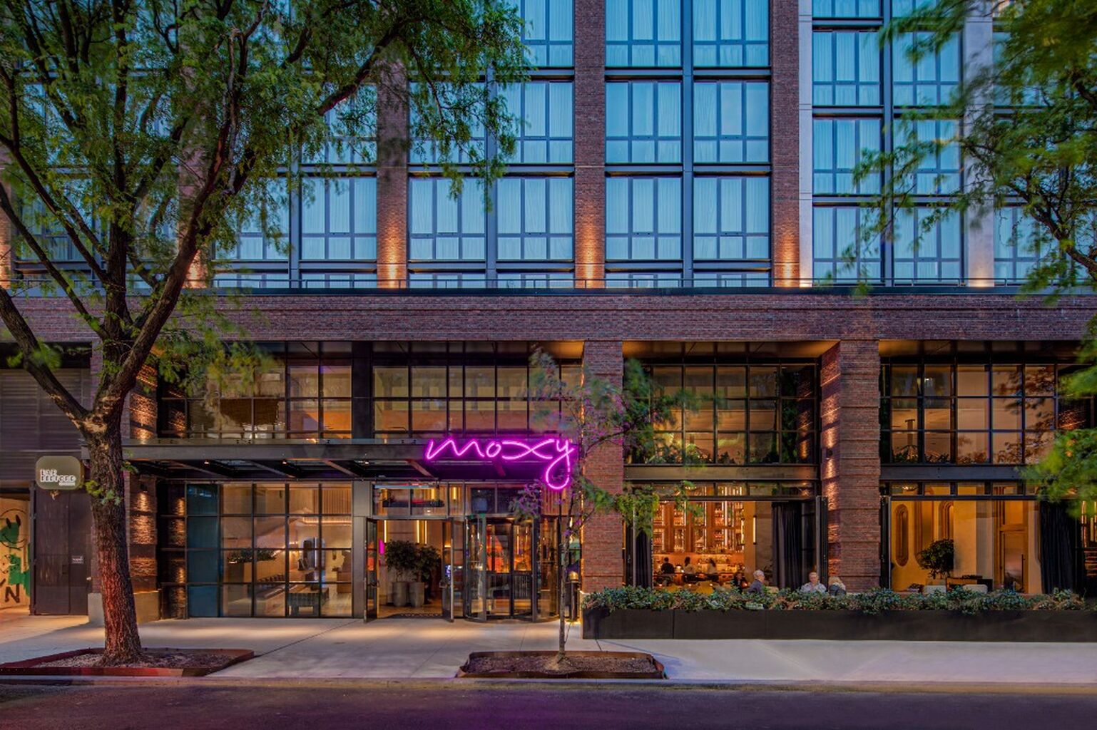 STAY #ATTHEMOXY