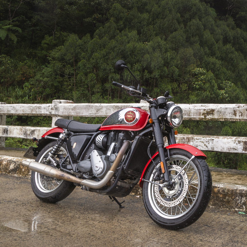 REVIEW: BSA Goldstar