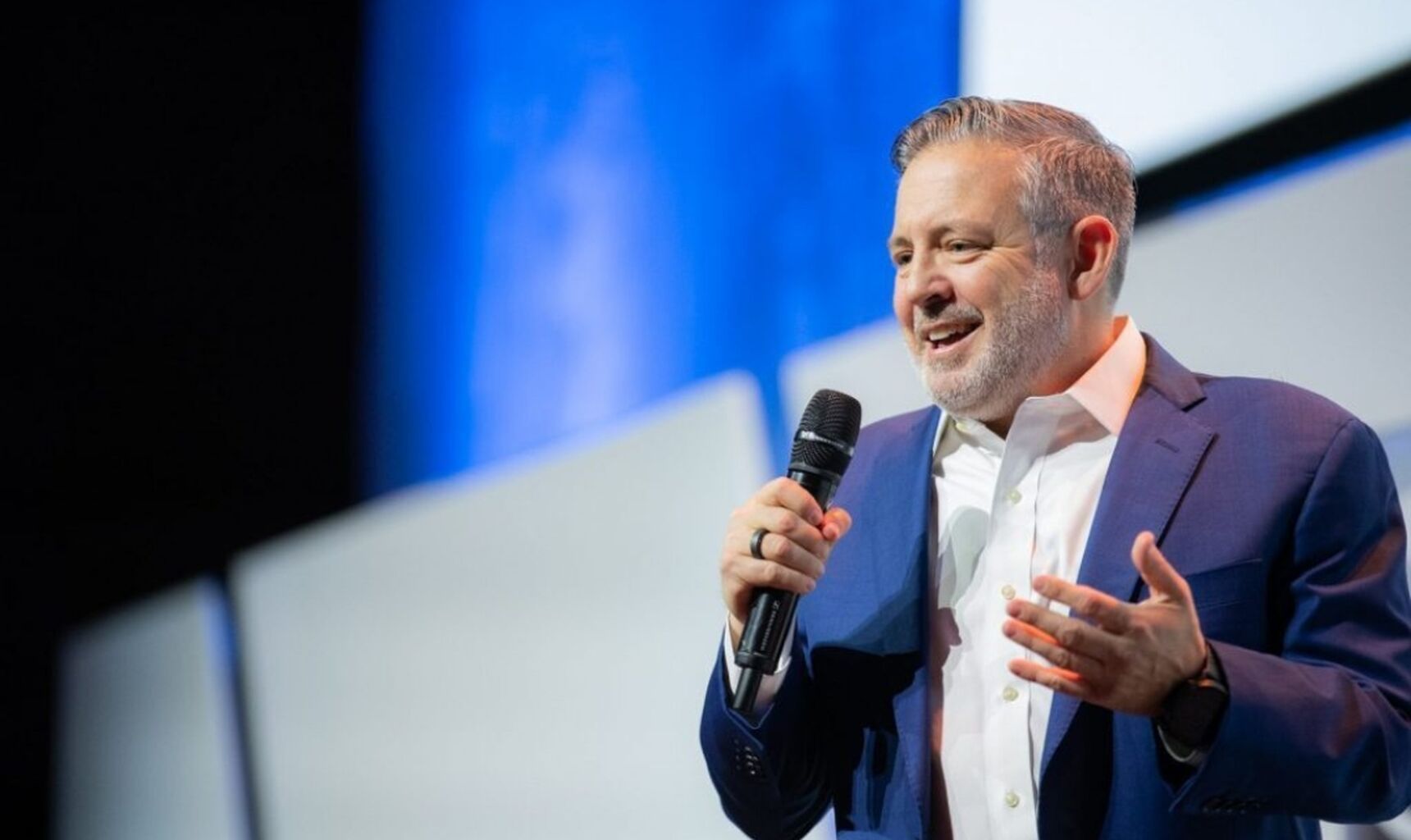 Growing a Two-Person Team Into a $1 Billion Success - CSQ | C-Suite Quarterly
