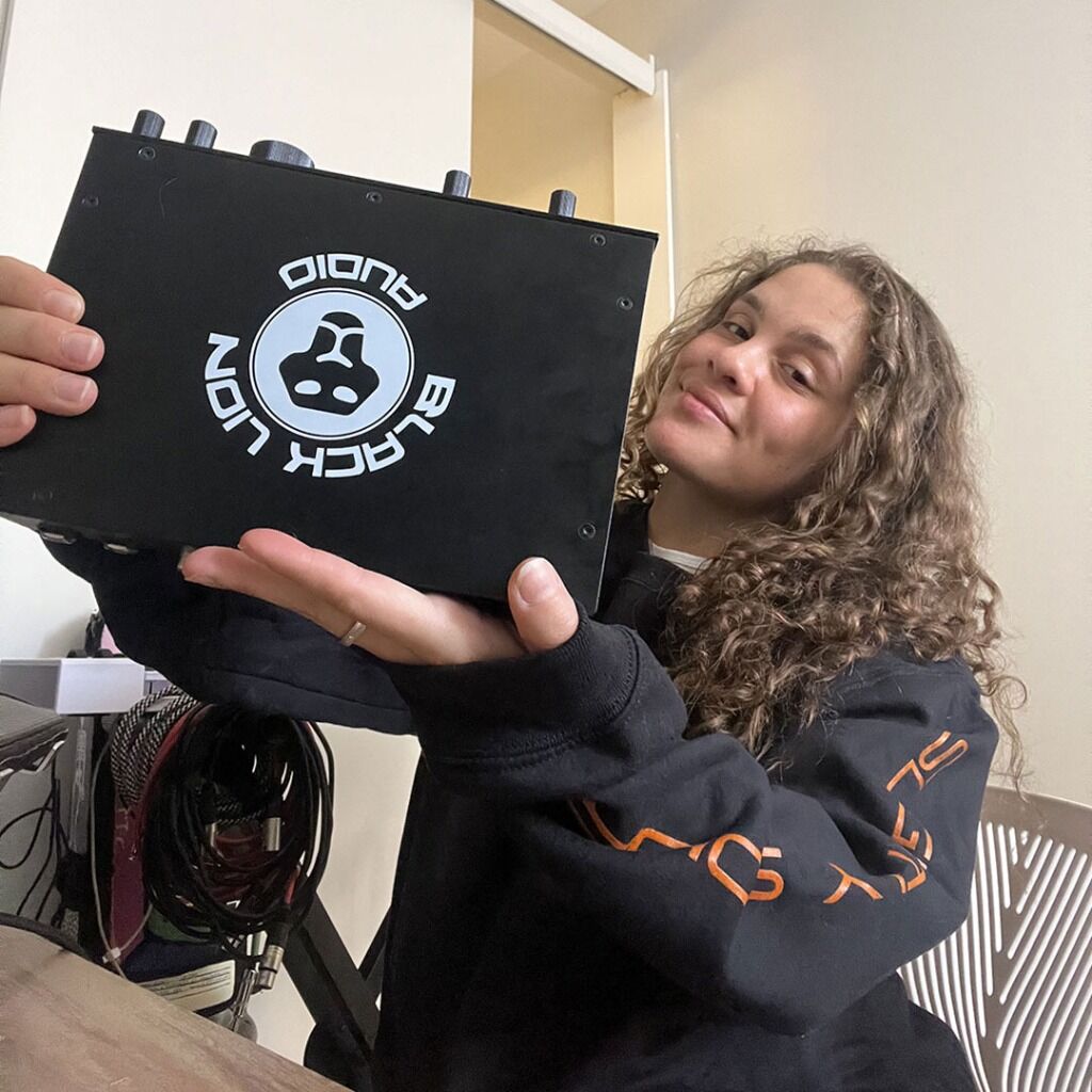 Lisa Chiodo self-produces entire debut album on Revolution 2&times;2