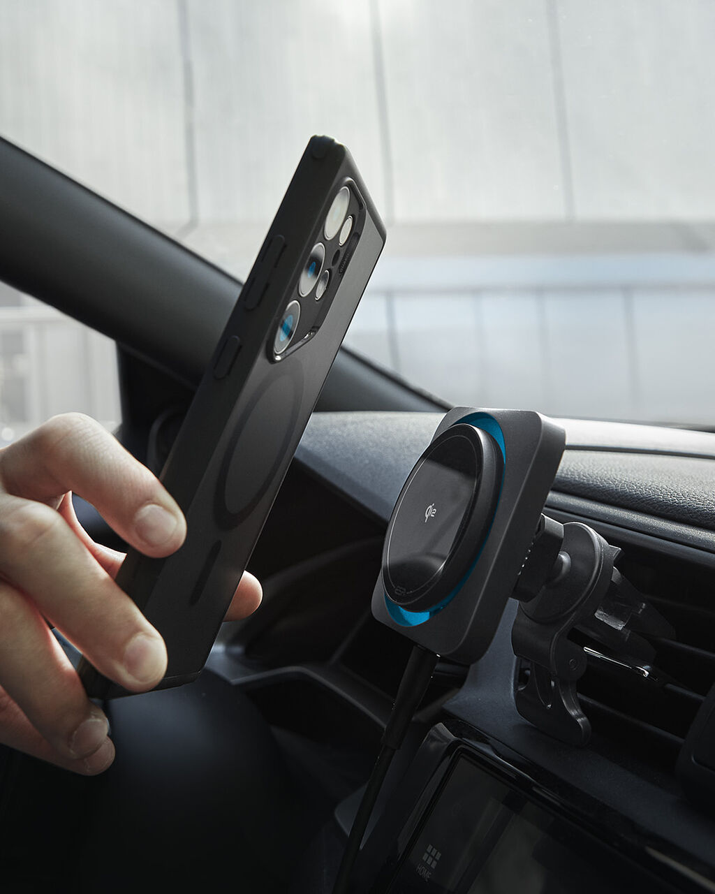 S25 car mount charger